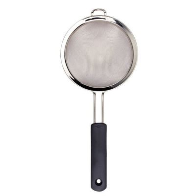 Strainer 6" OXO 006