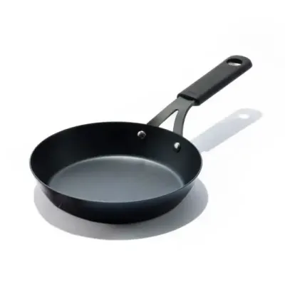 Fry Pan 8" Obsidian Carbon Steel w/Silicone Sleeve OXO 006