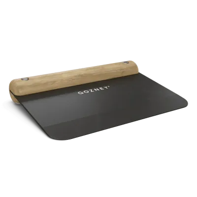 Dough Cutter 6.5" Black w/Wood Handle Gozney 001