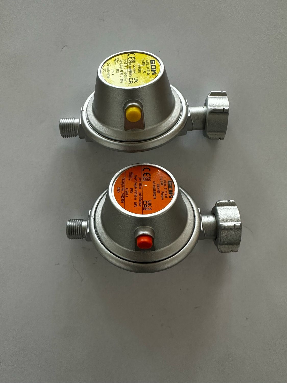 Druckregler für Caravan Installationen 30mbar 50mbar 0.8kg/h Druckregler für Caravan Installationen 30mbar 50mbar 0.8kg/h
