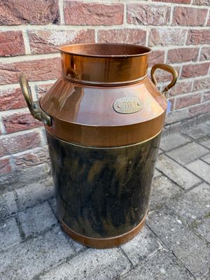 authentieke koperen melkbus