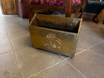 Messing Krantenbak met Reliëf van Zeilschip