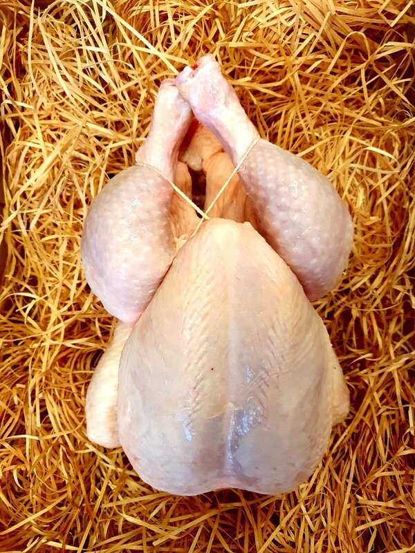 Whole chicken (approx. 1200 GR) (Switzerland)