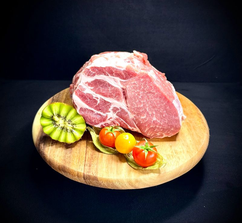 Schweinenackenschnitzel (Schweiz)