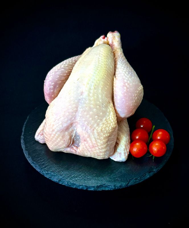 Whole chicken (approx. 1200 GR) (Switzerland)