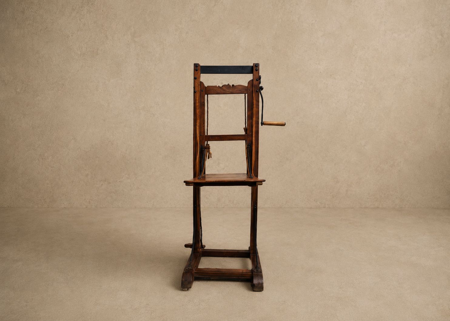 Rare Antique Artist's Sculpting Stand with Adjustable Platform, France, 18th Century