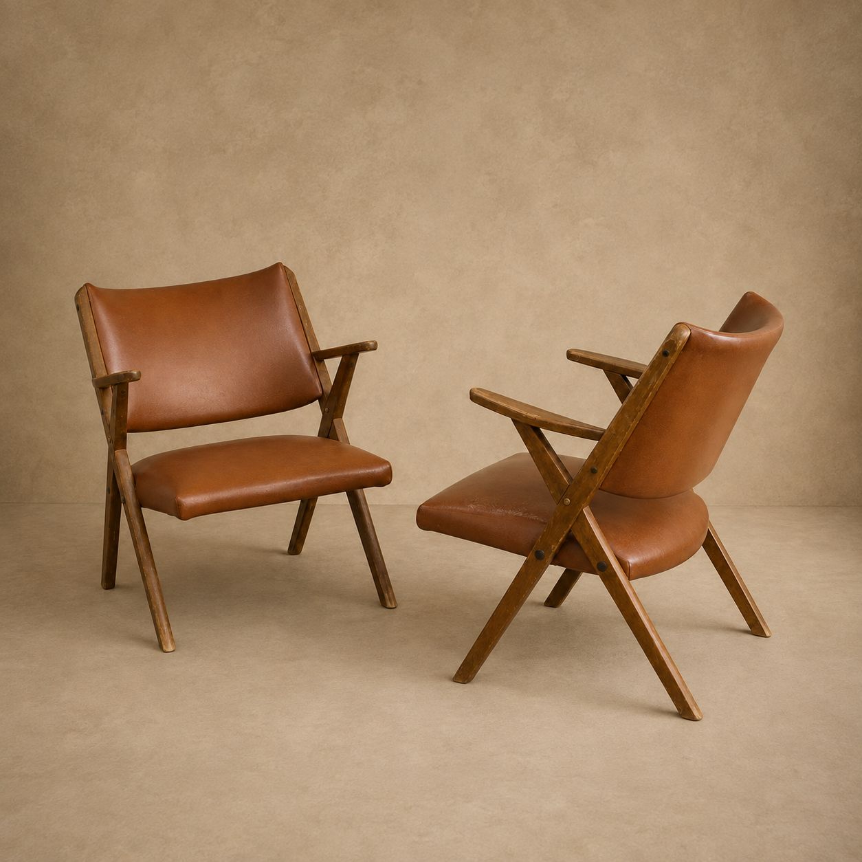 Pair of Mid-Century Armchair with Leather Upholstery and Oak Frame
