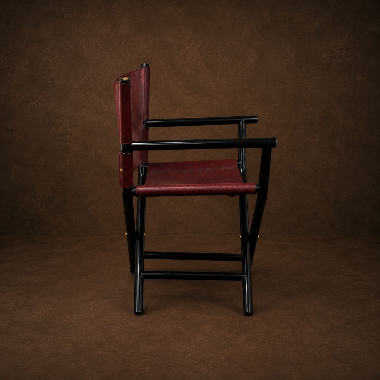 Sling Chair in Red Leather and Lacquered Frame