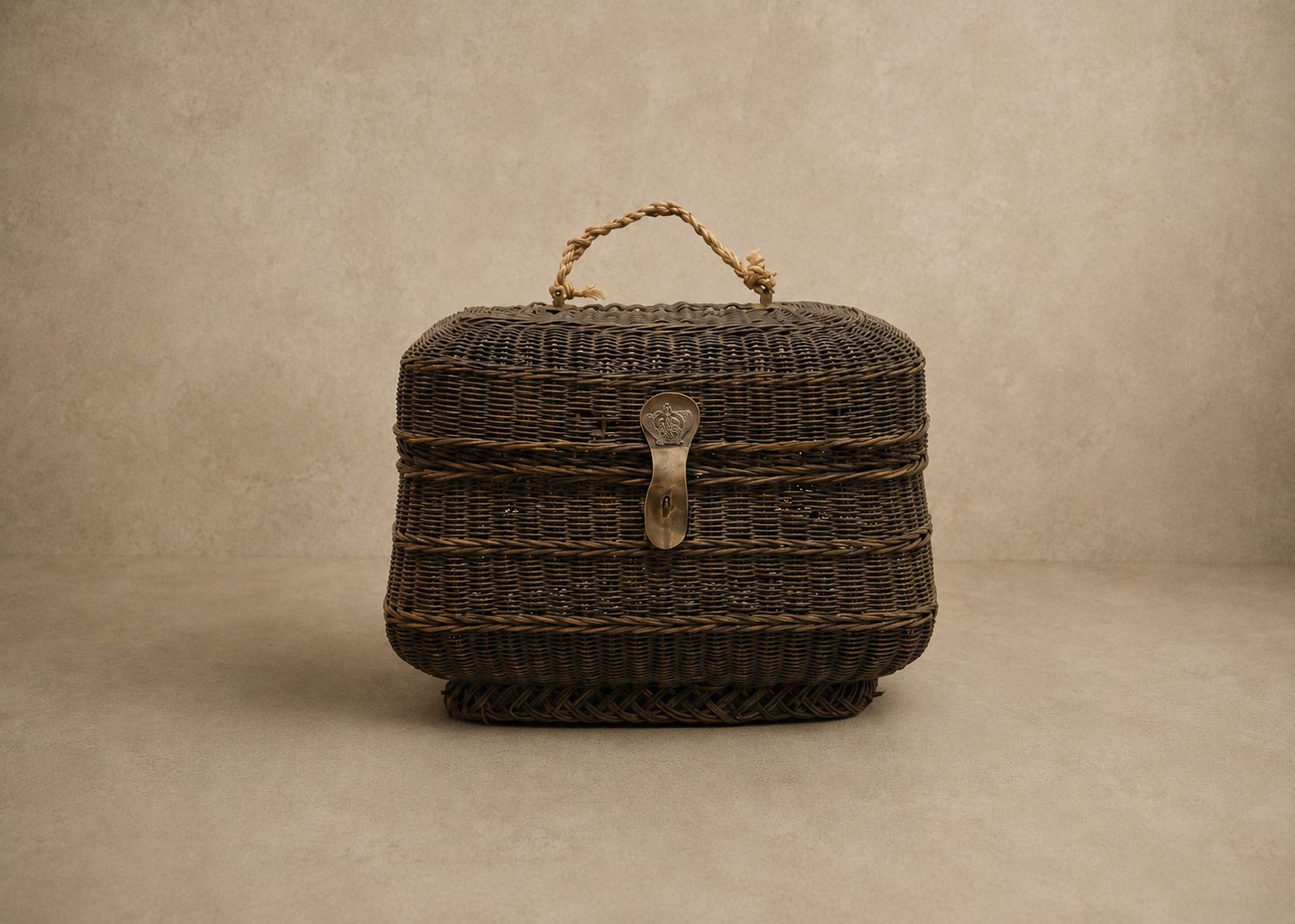 Basket with Lid