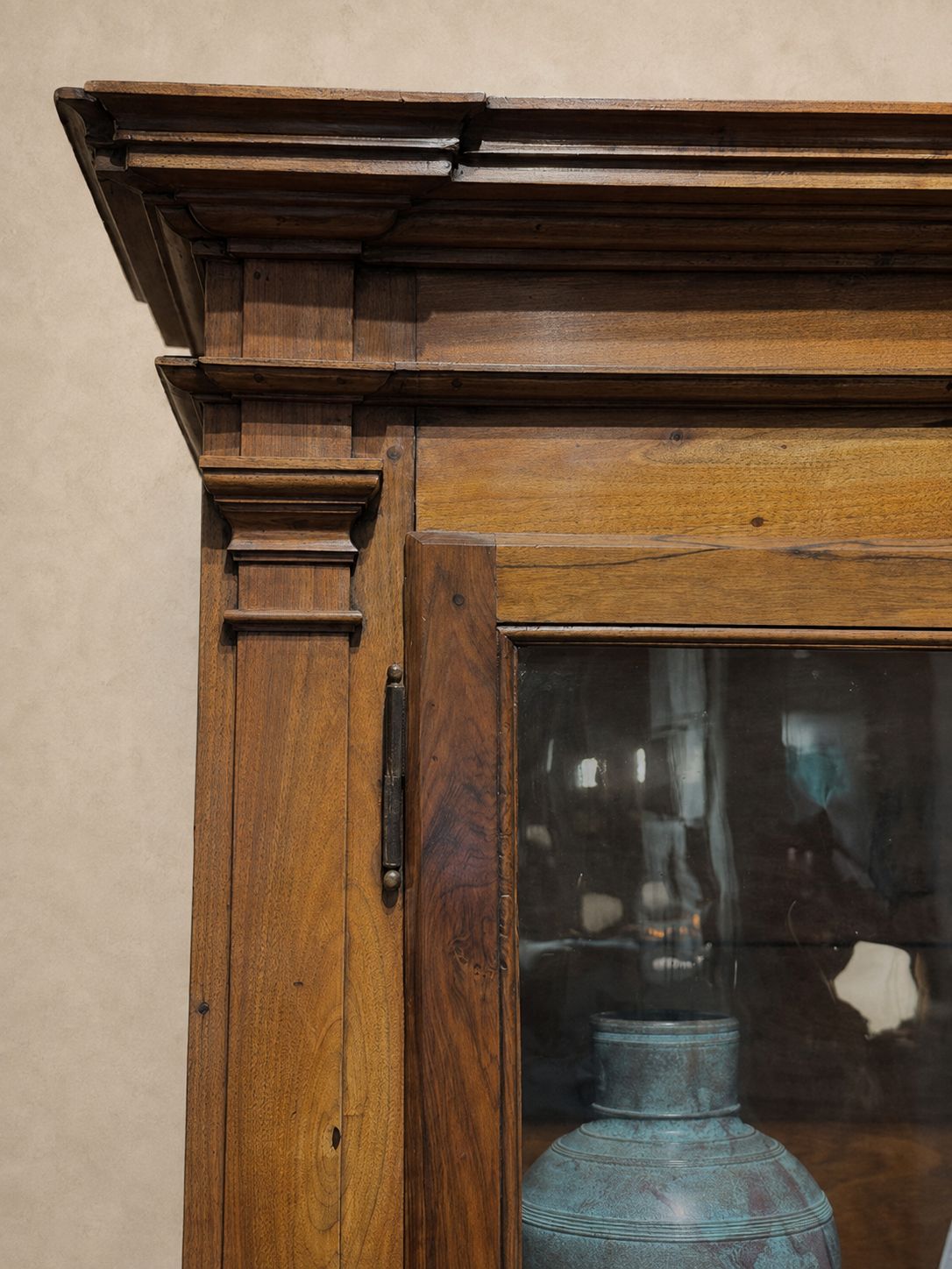 18th Century Neoclassical Italian Walnut Bookcase