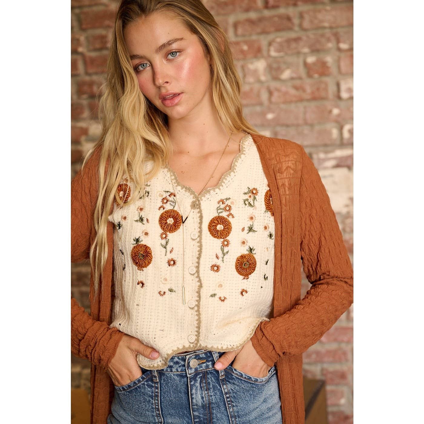 Floral Embroidery Sleeveless Vest