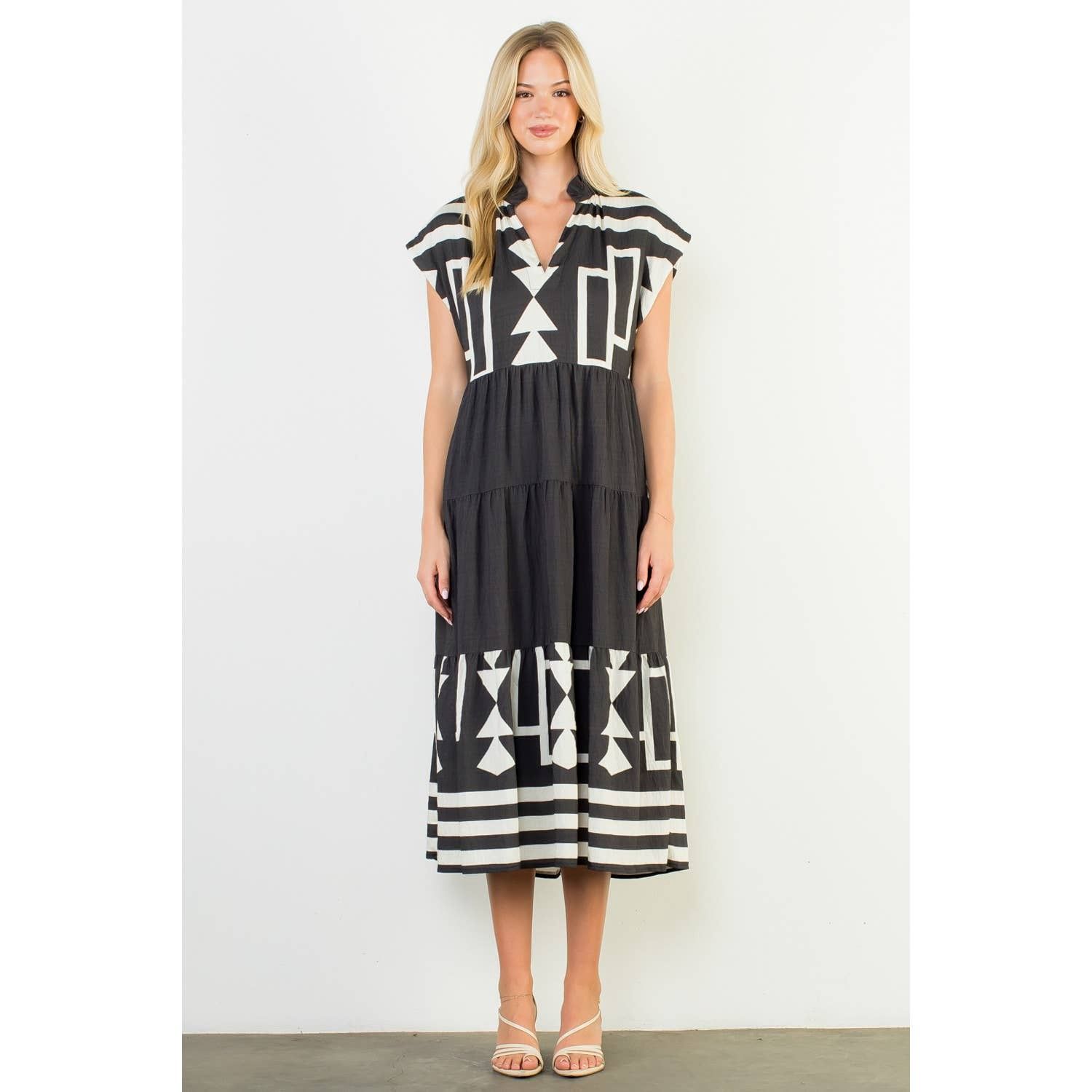 Short Sleeve Tiered Print Dress
