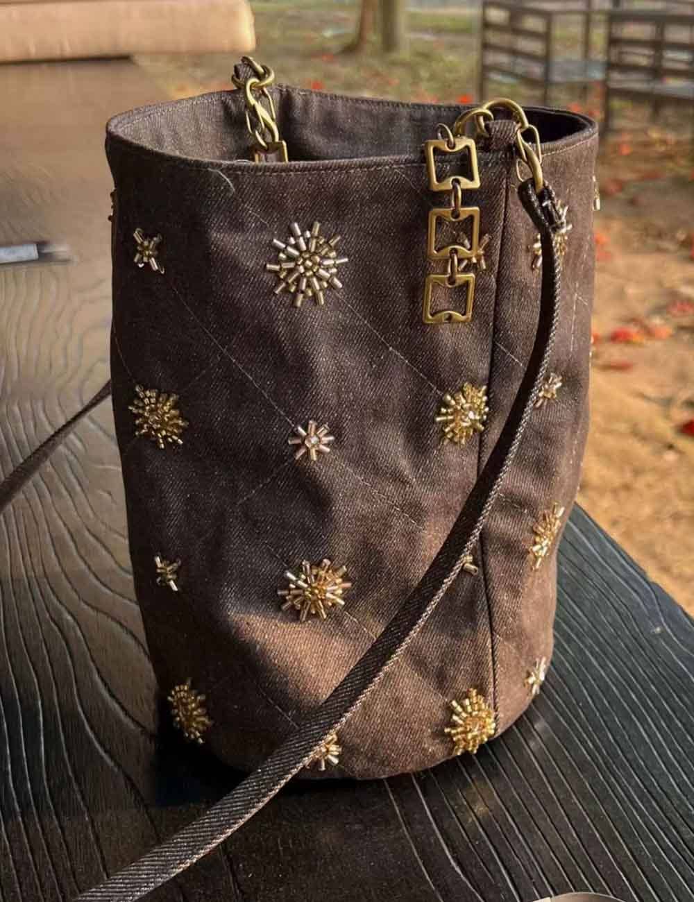 Vintage Studded Denim Shoulder Bucket bag, Color: Denim