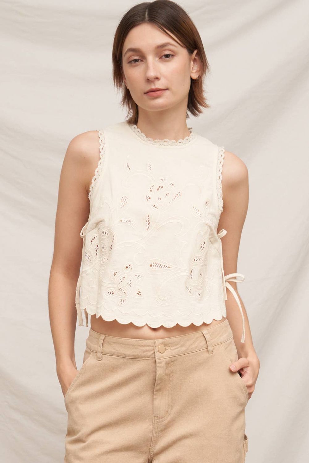 Sleeveless Floral Embroidered Top with Side-Tie and Scallop, Size: L