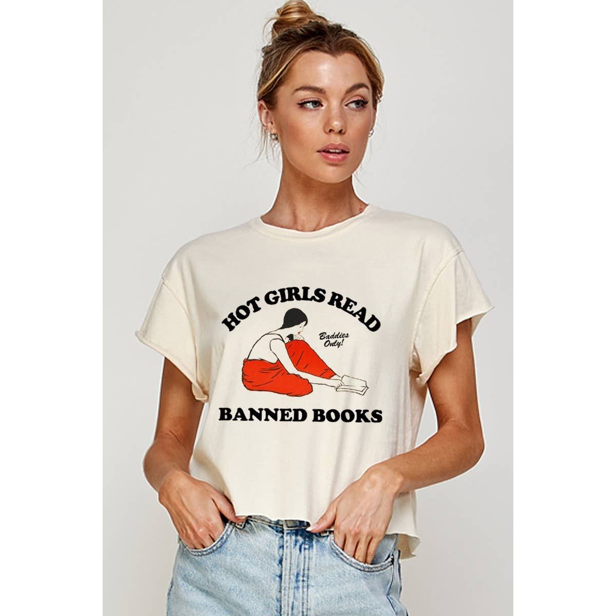 Hot Girls Read Banned Books Vintage Graphic Crop, Size: M
