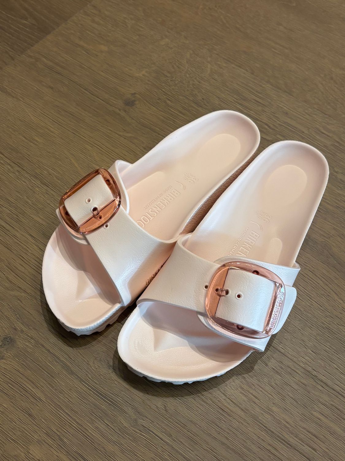 Madrid Big Buckle EVA- Light Rose