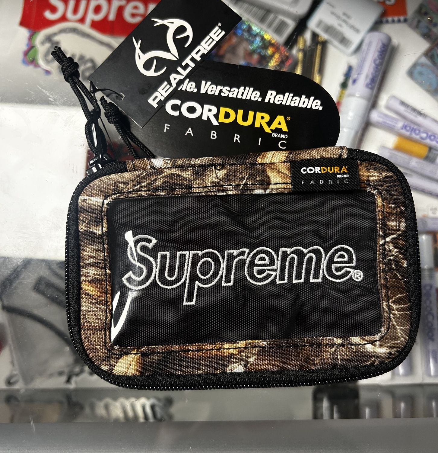 Supreme Zip Pouch Real Tree Camo 19AW 美品 Supreme Small Zip Pouch in Real Tree SS19