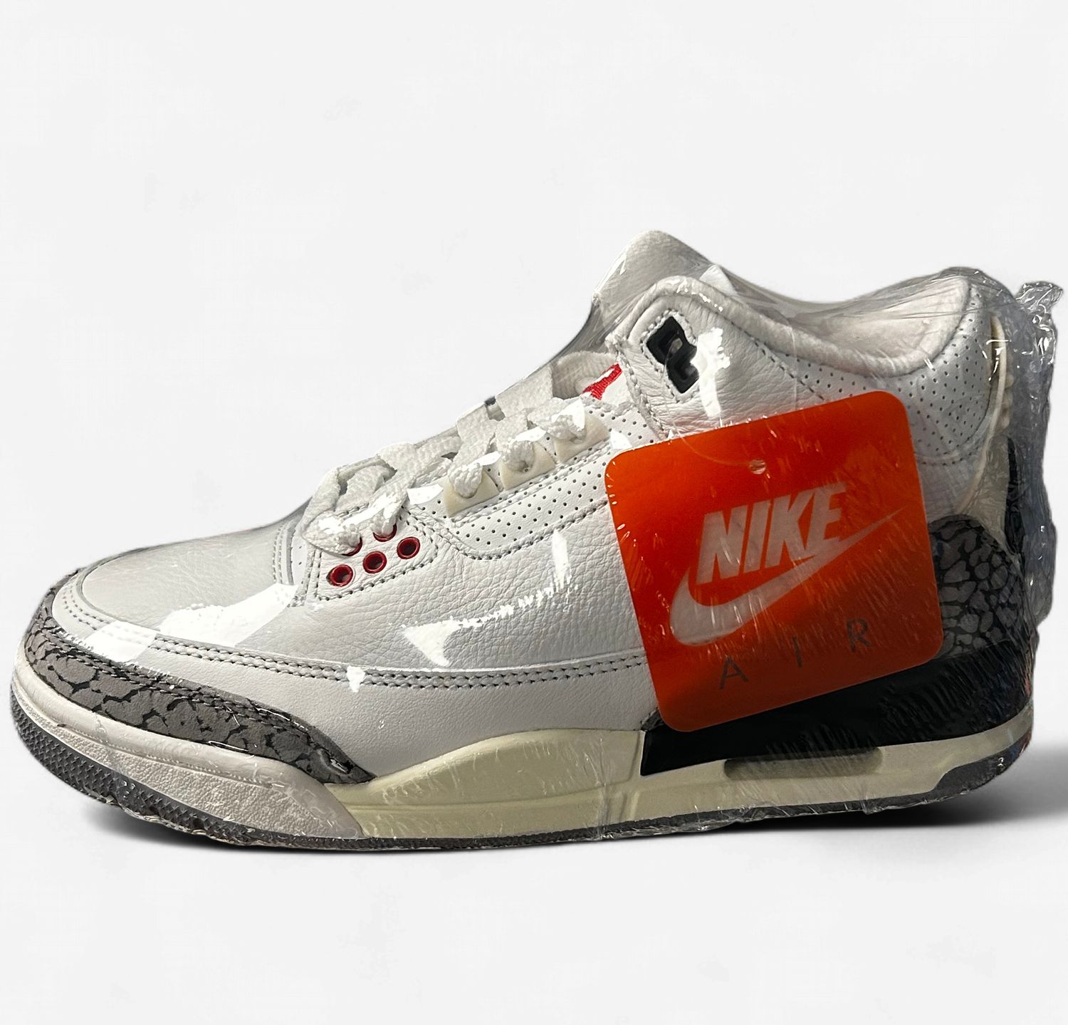 Air Jordan 3 Retro "White Cement Reimagined"US 4.5 W6