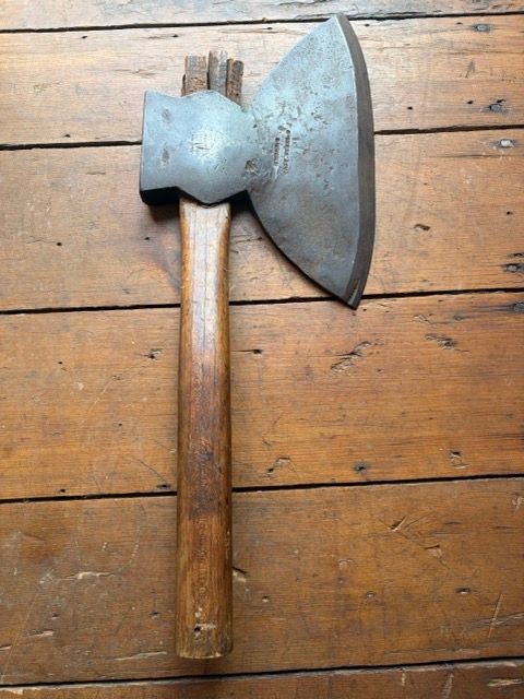 W. Hoar 8.8lb Broad Axe