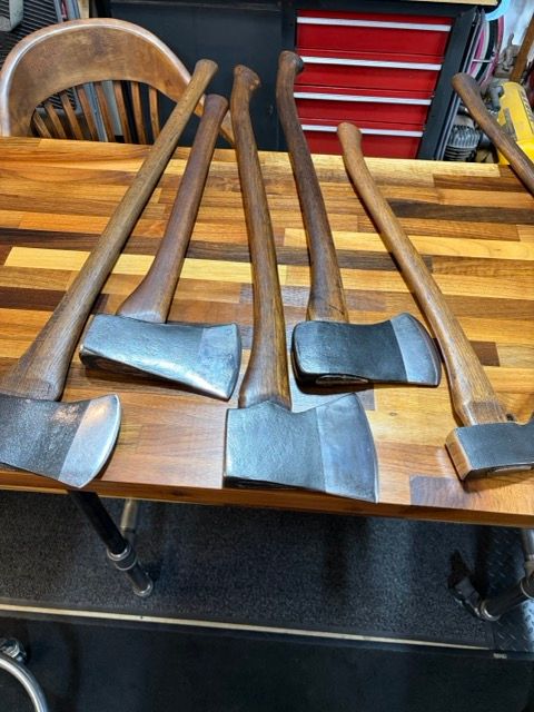 Restored Set of 5 Vintage Kelly Axe &amp; Tool Co. Woodslasher Axes – Custom Painted &amp; Sharpened by Mike Law