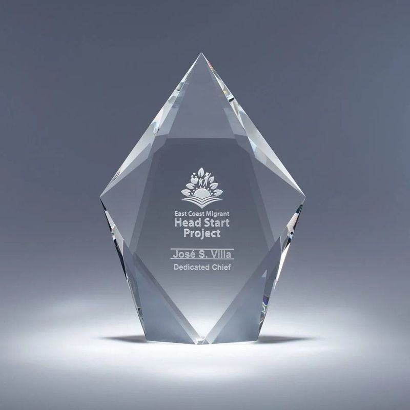 Faceted Sculpta Crystal Award (8 Faceted Sculpta Crystal Award (8")
