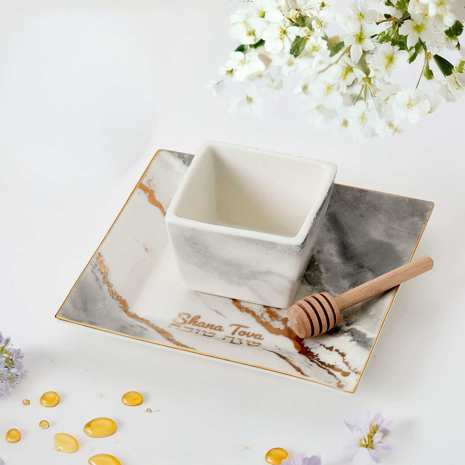 APPLE&amp;HONEY DISH,PORCELAIN,SQUARE PLATE&amp;HONEY DIPPER, 6",CLRBX