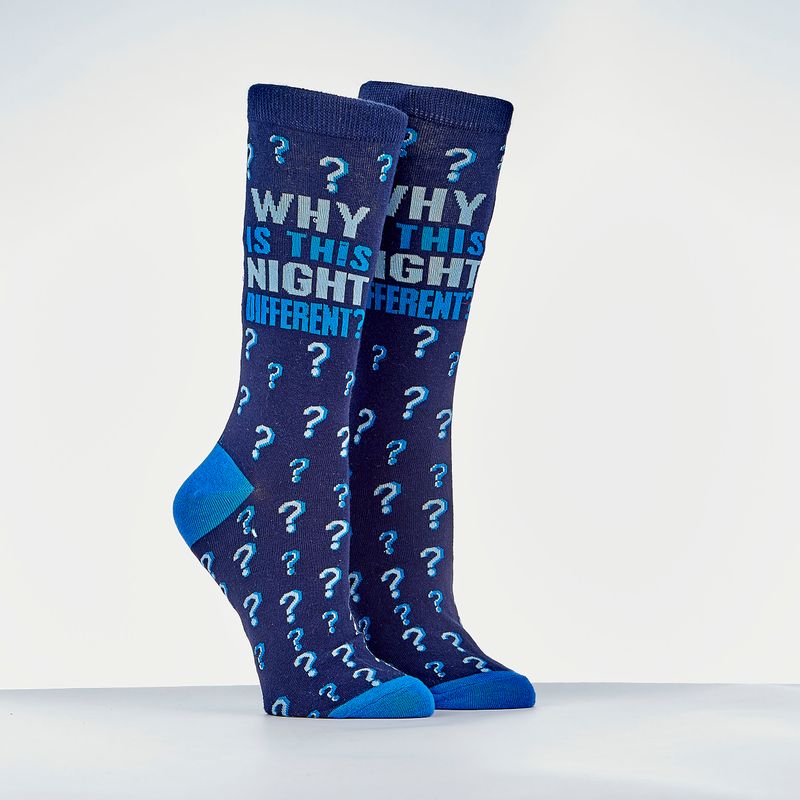 PASS SOCKS,WHY THIS NIGHT DIFRNT?,COTON BLEND,ADULT CREW,CARD