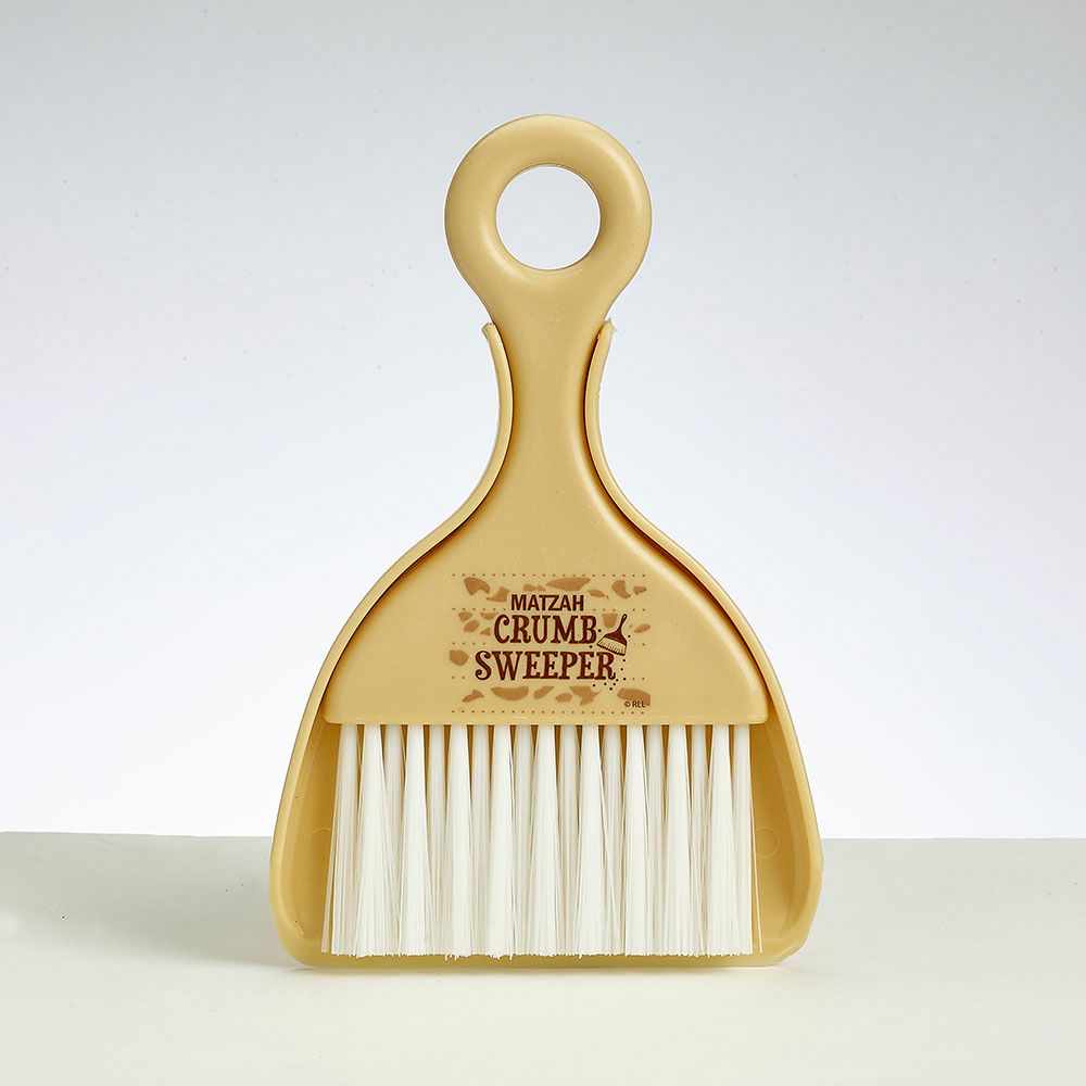 PASSOVER MATZAH CRUMB SWEEPER, PLASTIC, 5.75"x3.75",CARDED