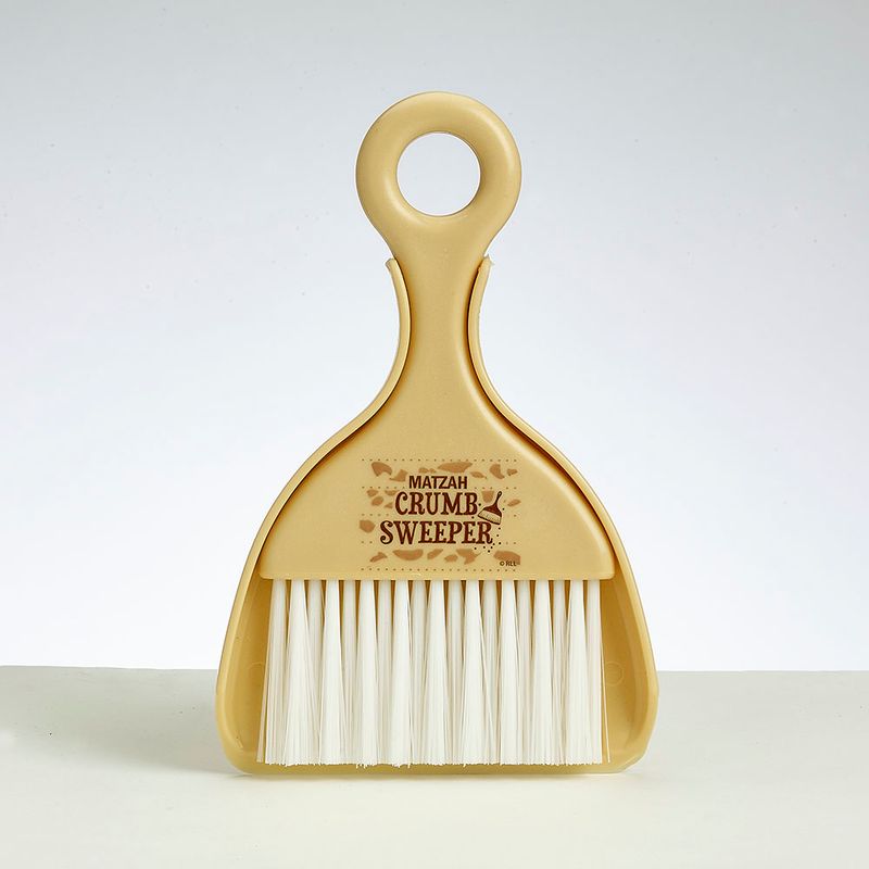 PASSOVER MATZAH CRUMB SWEEPER, PLASTIC, 5.75"x3.75",CARDED