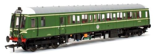 Class 122 55018 BR Green with Speed Whiskers
