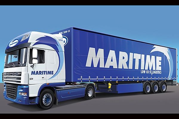 Cars, Bikes and Trucks Italeri 1/24 DAF XF 105 Maritime
