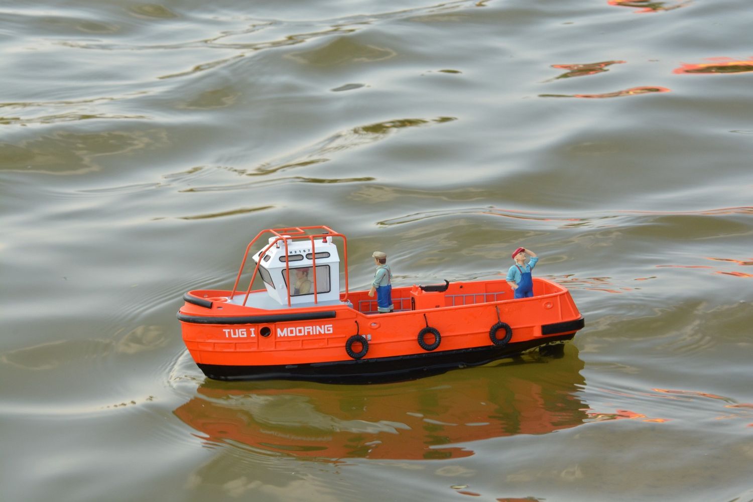 Premium Line - Mooring Tug 1:32 Scale Model Boat Kit
