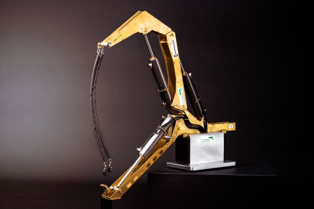 HAMMAR 160 S 1/14 side loader kit