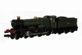 Hall Class 5999 Wollaton Hall BR Green Lined Late Crest