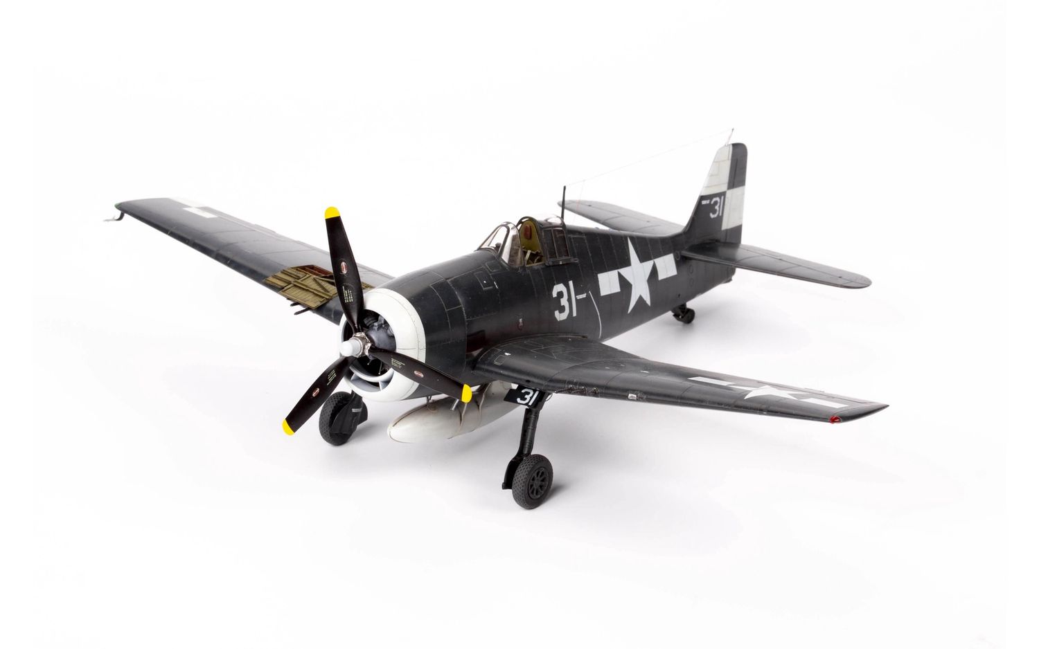 Aircraft Eduard 1/48 Grumman F6F-5 Hellcat Weekend Edition