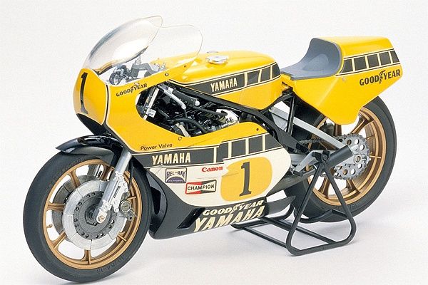 Cars, Bikes and Trucks Tamiya 1/12 Yamaha YZR500 GP Racer