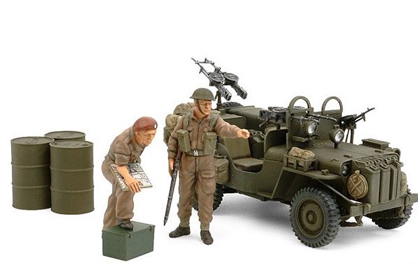 Military Tamiya 1/35 SAS Car With Figures 1944