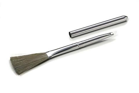 Model Cleaning Brush