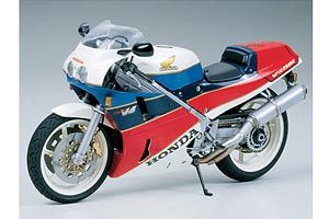 Cars, Bikes and Trucks Tamiya 1/12 Honda VFR750R Kit