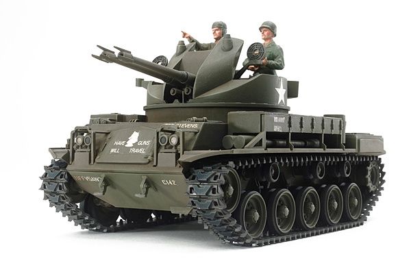 Military Tamiya 1/35 M42 Duster with Figures