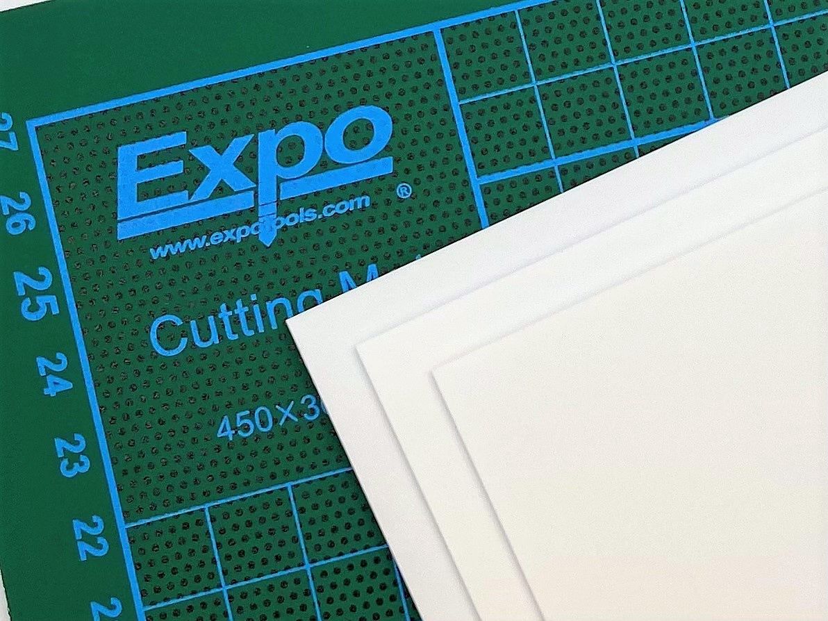 1.5mm White Plastic (3xA4)