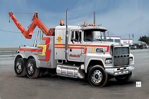 Cars, Bikes and Trucks Italeri 1/24 US Wrecker Truck