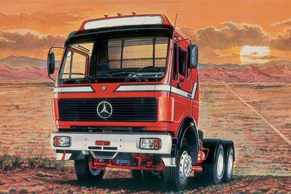 Cars, Bikes and Trucks Italeri 1/24 Mercedes-Benz 2238 6x4