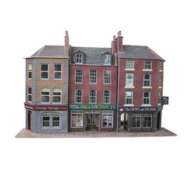 Low Relief Pub and Shops (OO)