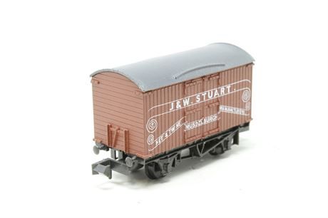Box Van J&amp;W Stuart