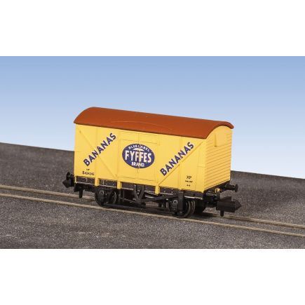 BR Vanfit Wagon Fyffes Bananas