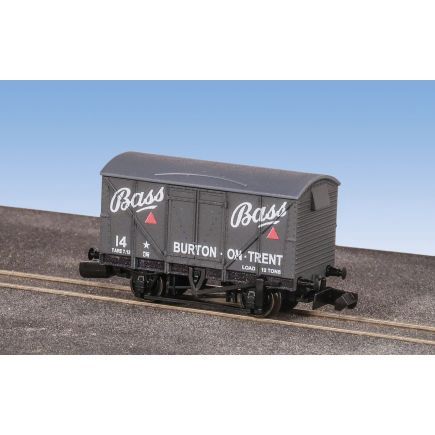 BR Vanfit Wagon Bass Brewery