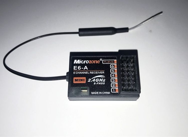 E6-A 6 CHANNEL RECEIVER (WITH AERIAL)