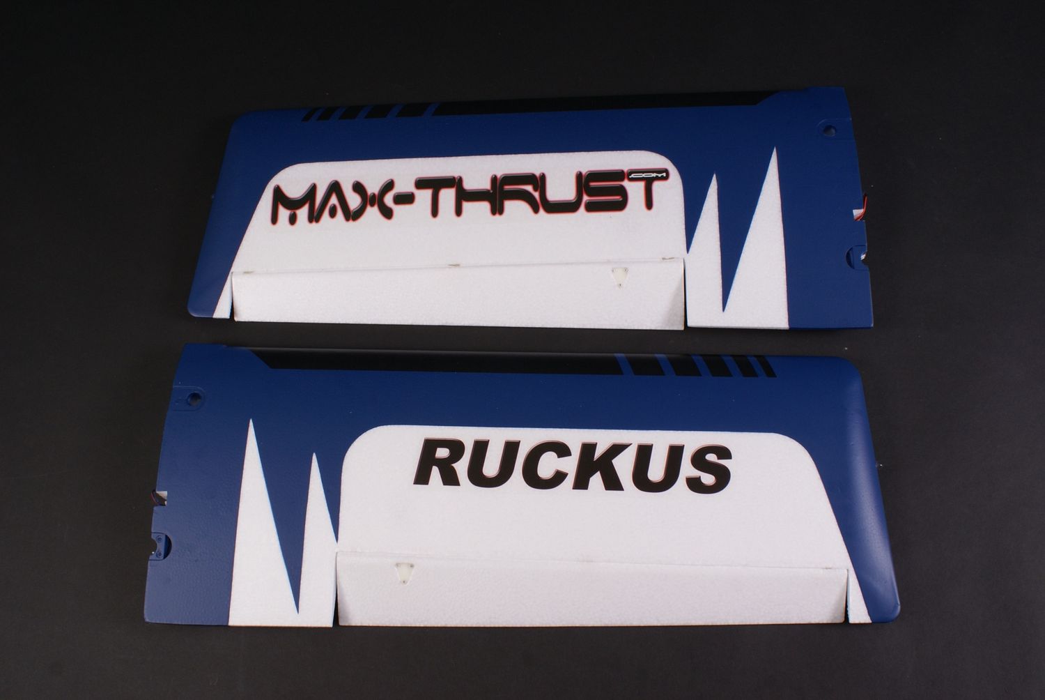 Max-Thrust Ruckus Wing Blue