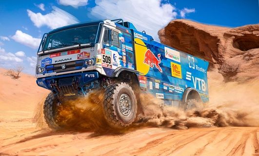 Military Zvezda 1/35 Kamaz Rallye truck